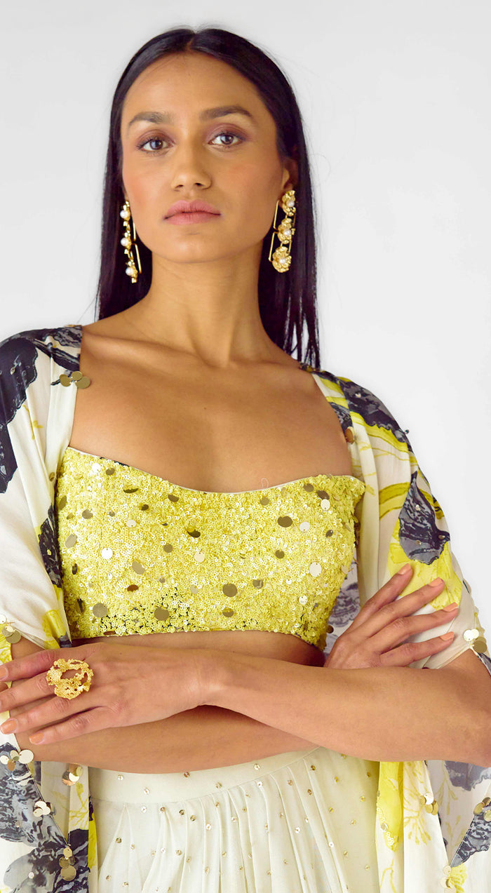 The Citrus Noir Cape Set