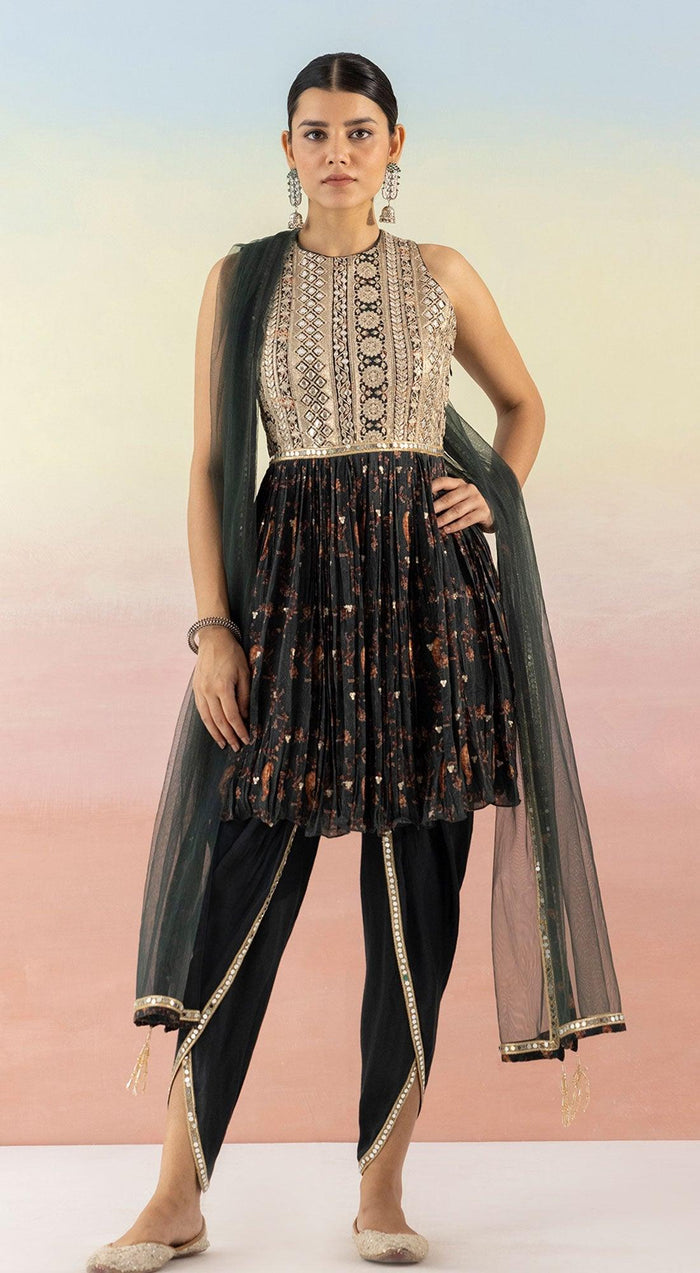 Green Embroidered Kurta And Dhoti Set - Basanti Kapde aur Koffee