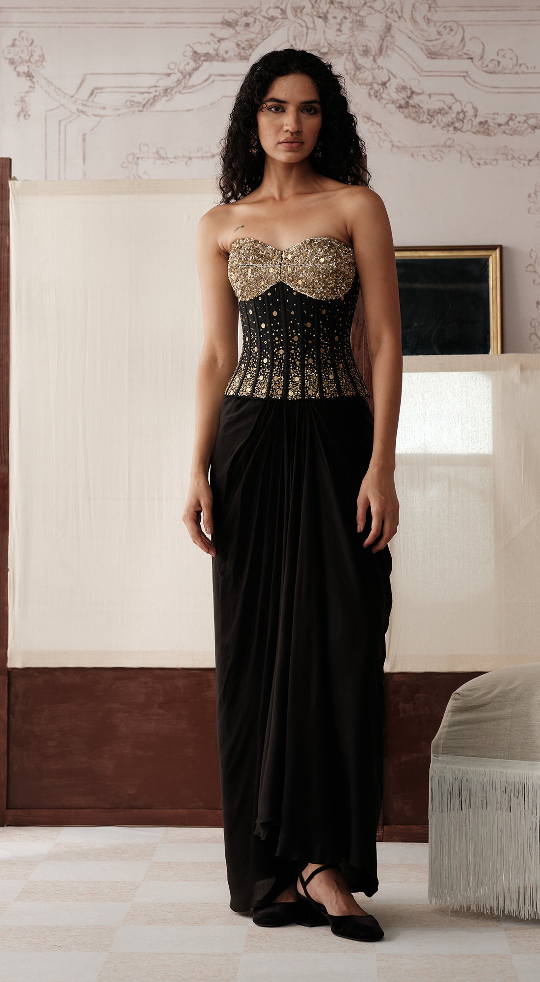 THE SCULPTED NOIR CORSET SAREE
