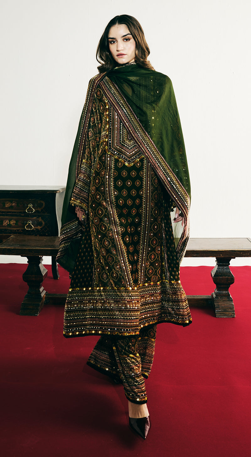 Green Velvet Embroidered Kurta Set