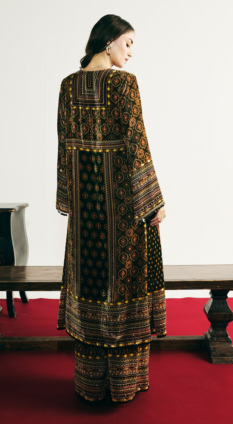 Green Velvet Embroidered Kurta Set