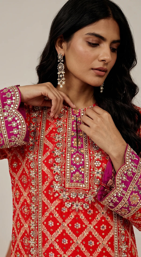 THE AMBER PRISM SHARARARA SET
