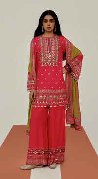 THE ARCHIVAL FUSCHIA SUIT SET