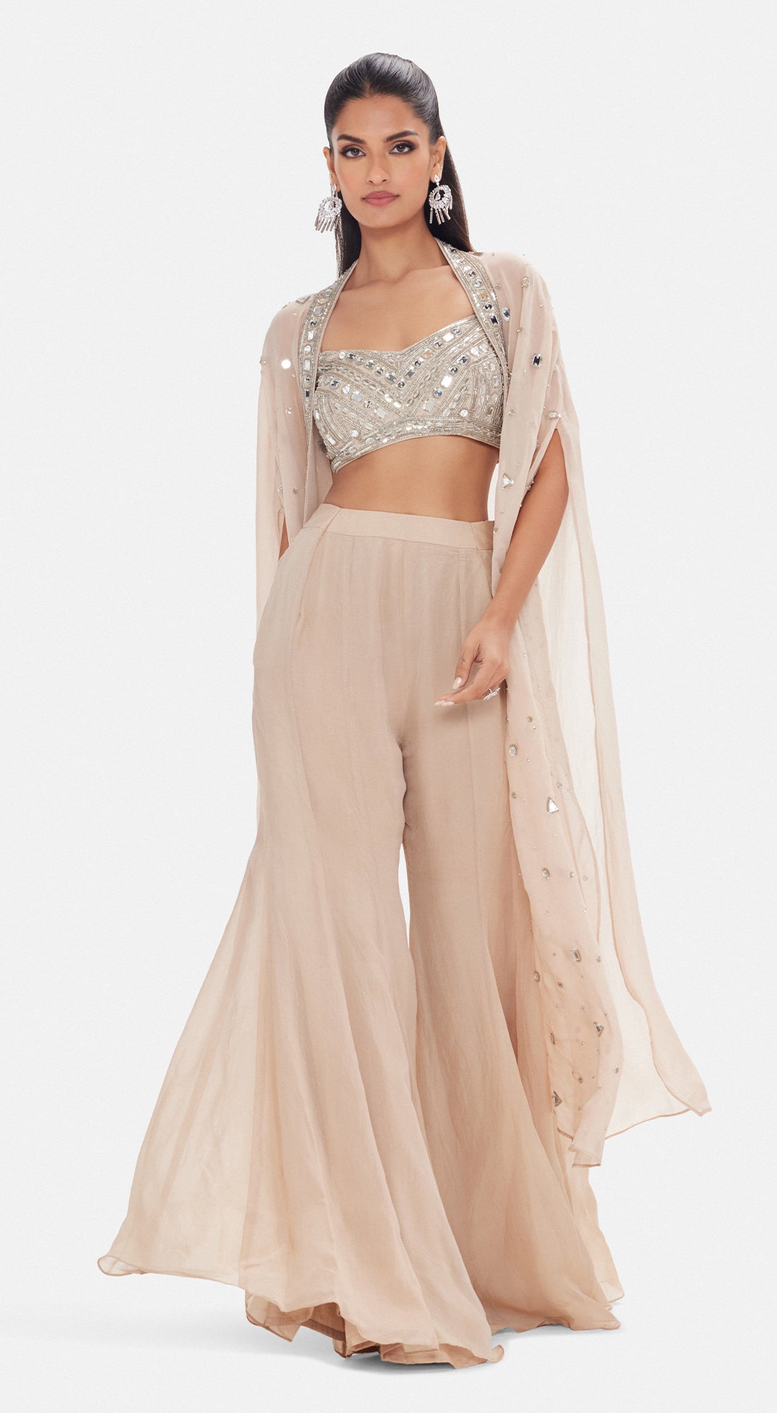 The Venus Shimmer Cape Set – Basanti Kapde aur Koffee