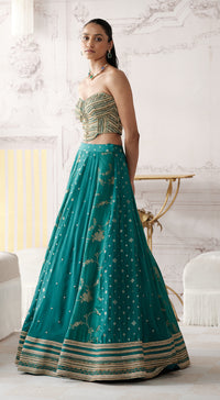 Green Banarasi corset lehenga with sweetheart-neck blouse - Basanti kapde aur koffee