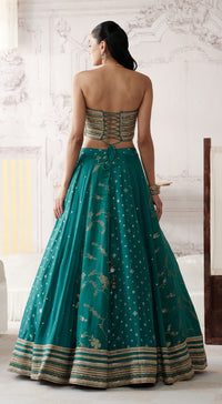 Green Banarasi corset lehenga with sweetheart-neck blouse - Basanti kapde aur koffee