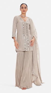 The Antique Aura Sharara Set