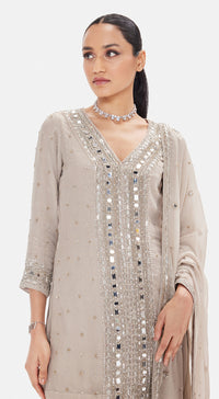 The Antique Aura Sharara Set