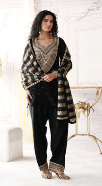 Full-sleeve black kurta set with mirror and gota work - Basanti kapde aur koffee