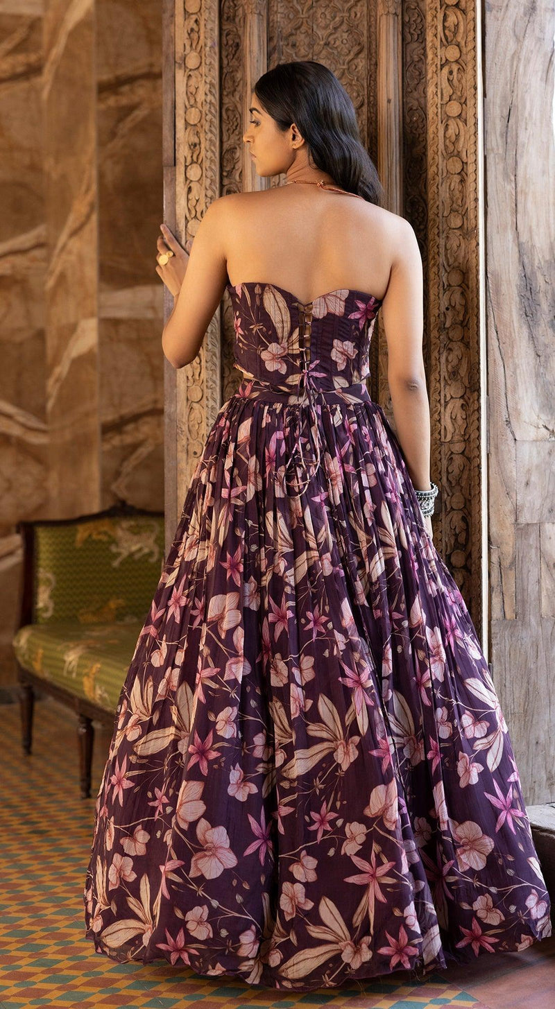 Buy Latest Dresses & Gowns Online For Women | Odhni – ODHNI