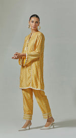 Yellow Printed Kurta & Pants Set - Basanti Kapde aur Koffee